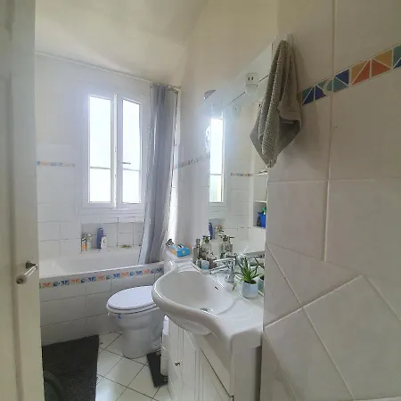 Amplo Quarto Em Kwatera prywatna *